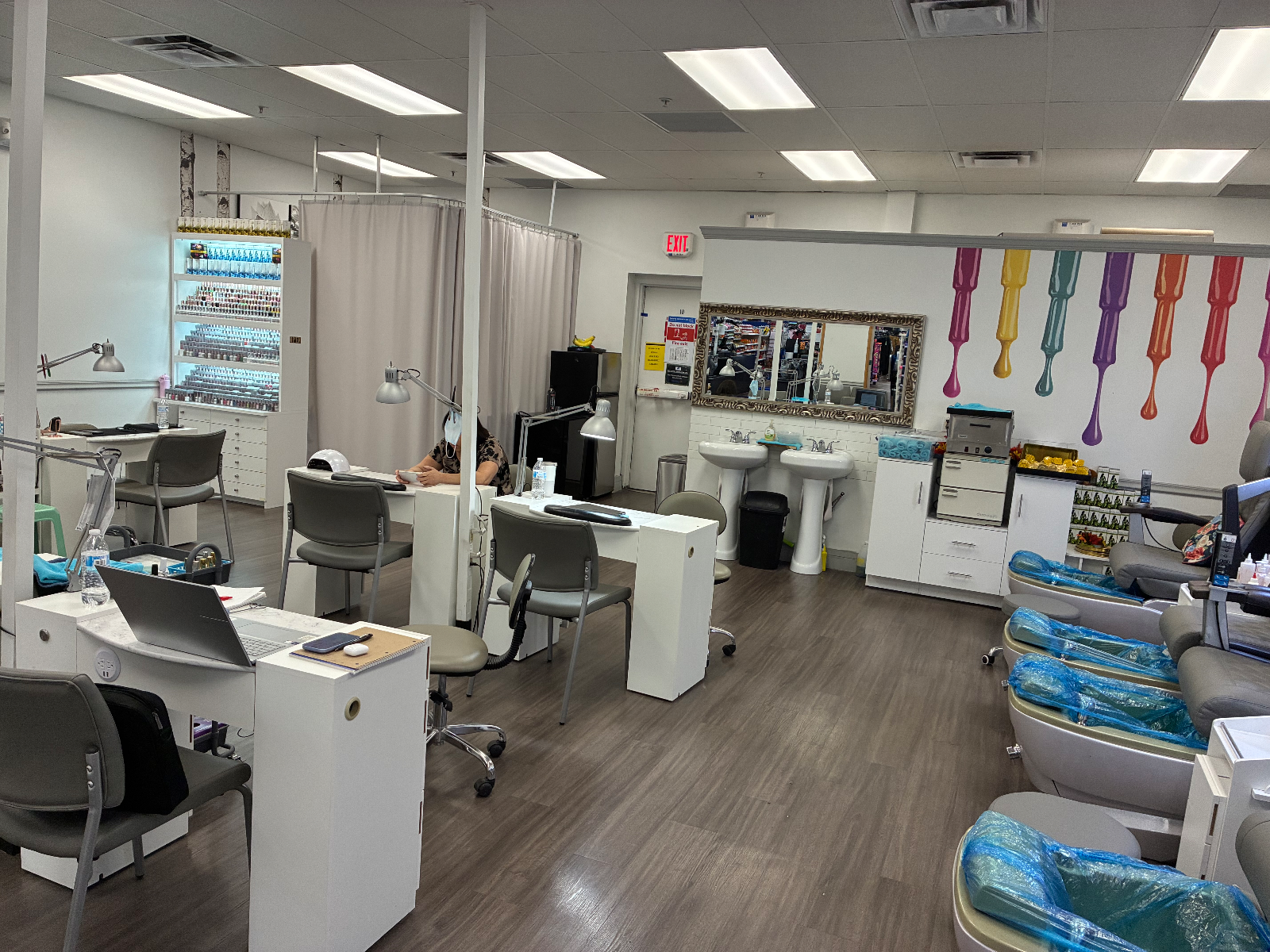 Cần thợ gấp: Tiệm Regal Nails inside Walmart Super Center Dawsonvill GA 30534 cần... - Ảnh 5